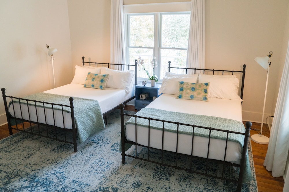 Luxury Double Room, 2 Double Beds, Balcony, Garden View (Spring View) photo 1