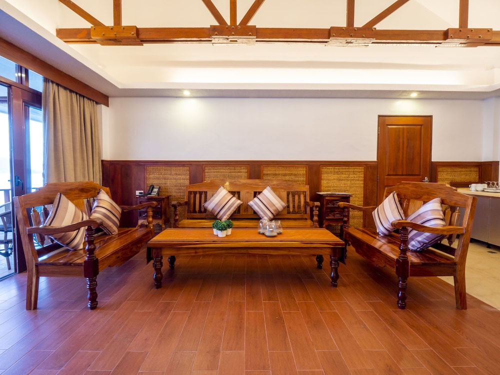 Two Bedroom Villa - Photo 3