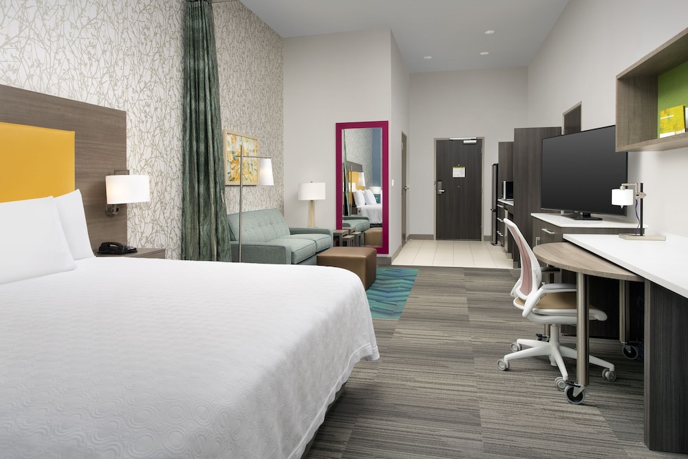 Studio, 1 King Bed, Accessible, Bathtub
