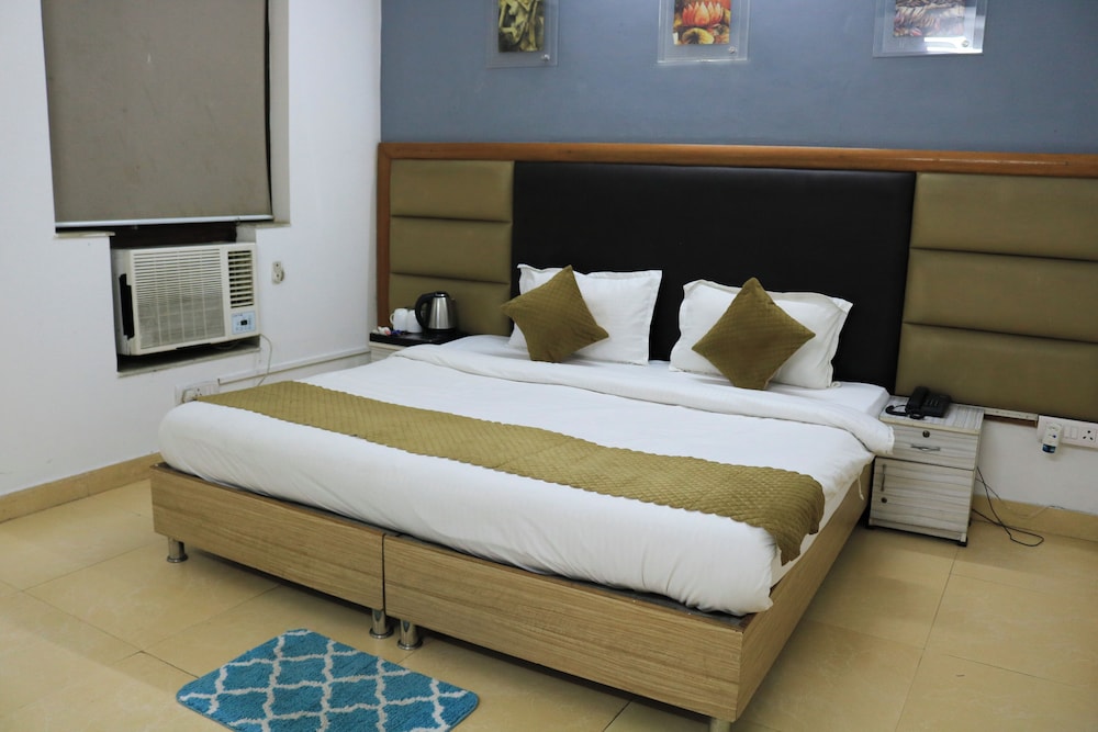 Deluxe Double Room, Balcony, City View