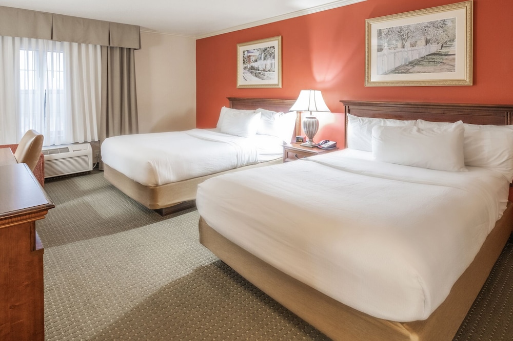 Suite, Multiple Beds, Non Smoking photo 1