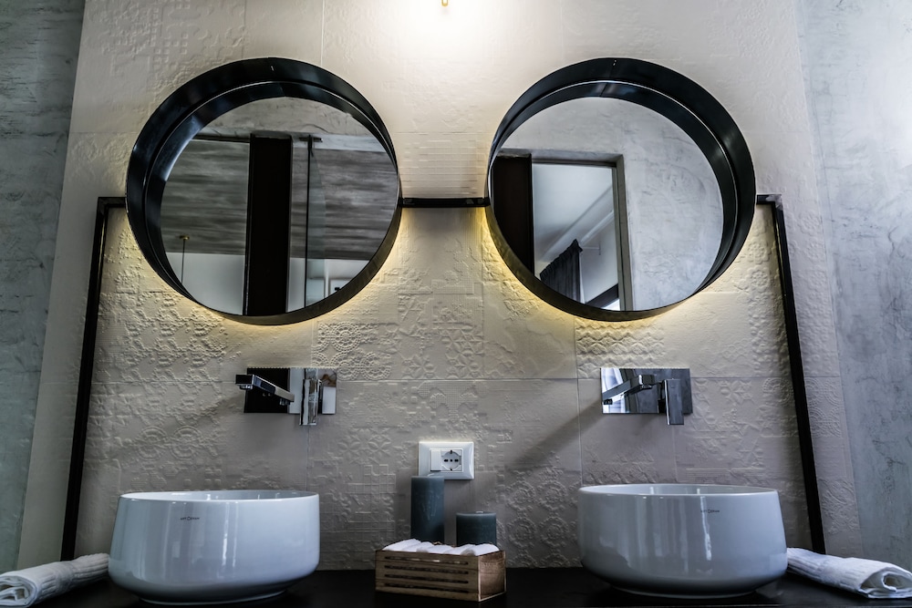 Suite (King) - Photo 15