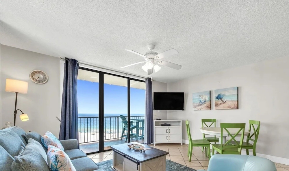 Comfort Condo, 3 Bedrooms, Balcony, Beach View photo 1