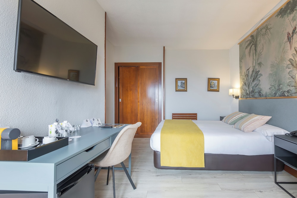 Double Room, Balcony, Sea View photo 3