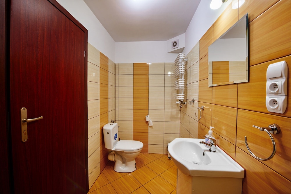 Basic Double Room, 1 Double Bed, Kitchenette photo 2