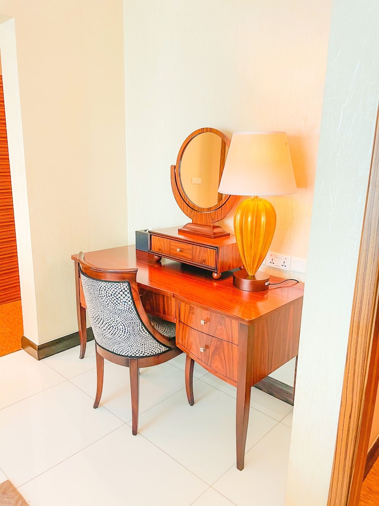 Swiss, Premium Room, 1 King Bed