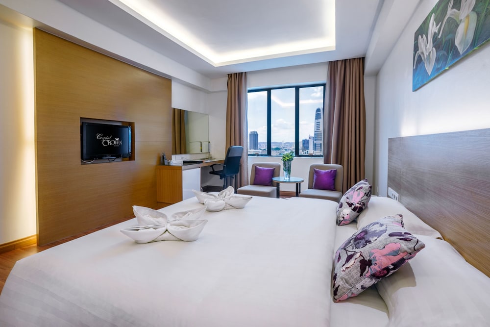 Superior Room, 1 King Bed photo 3
