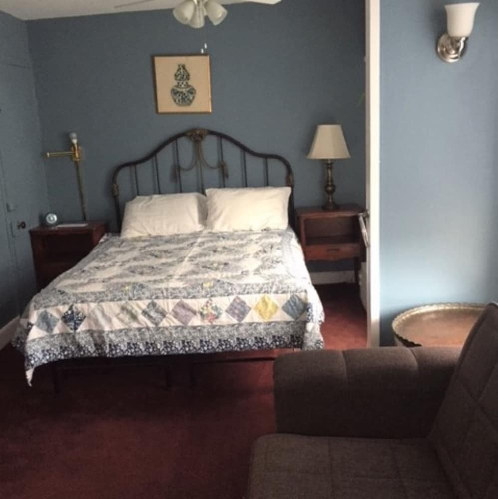 Superior Queen Room, Shared Bathroom (Room 1) photo 2