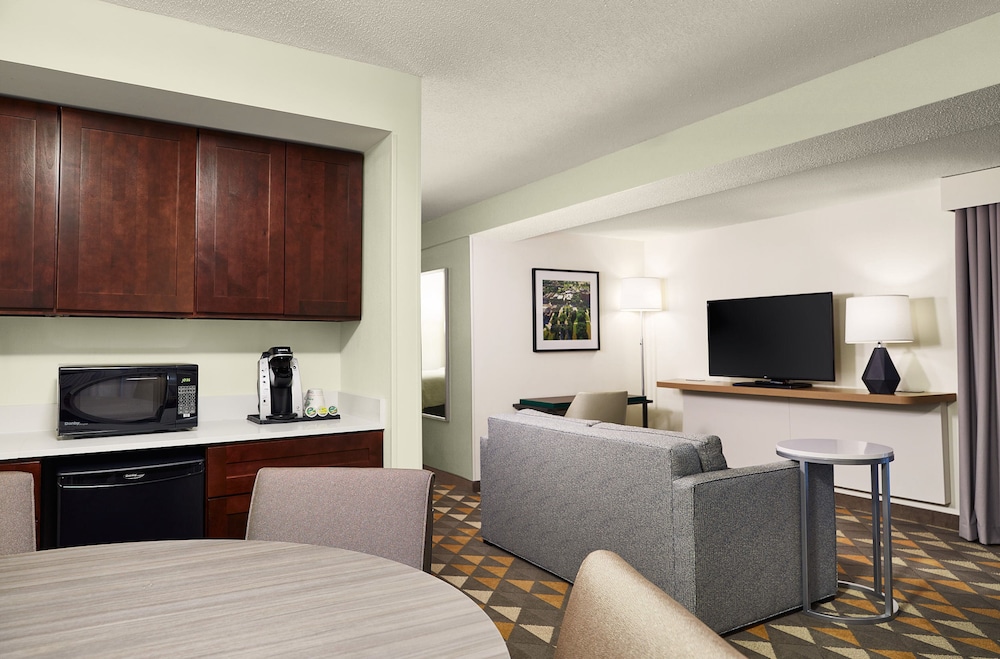Suite, 2 Bedrooms photo 3