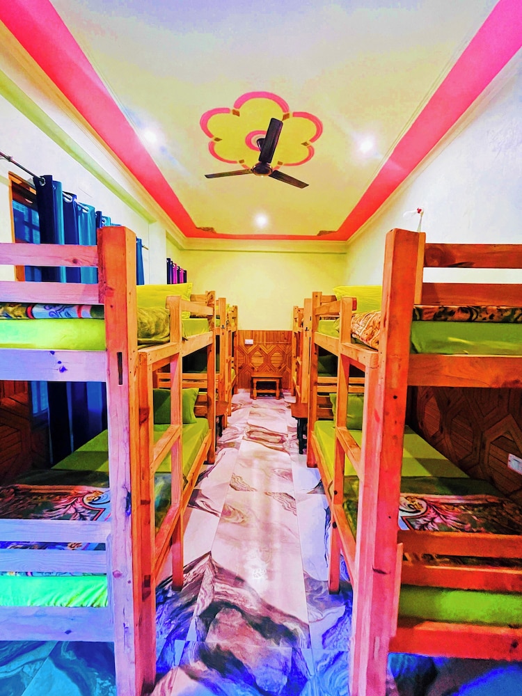 Comfort Shared Dormitory, Shared Bathroom