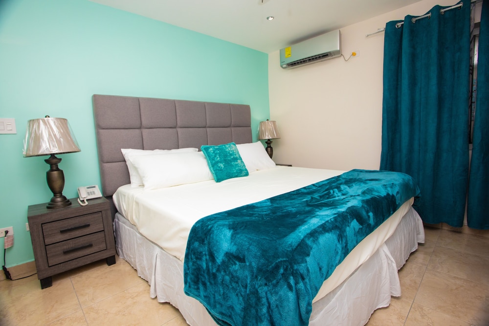 Deluxe Studio Suite photo 3