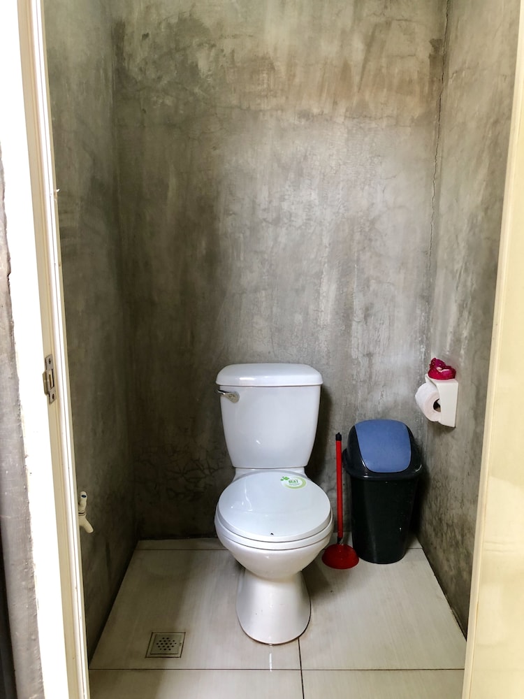 Nipa Hut Double Room, Fan Only photo 3
