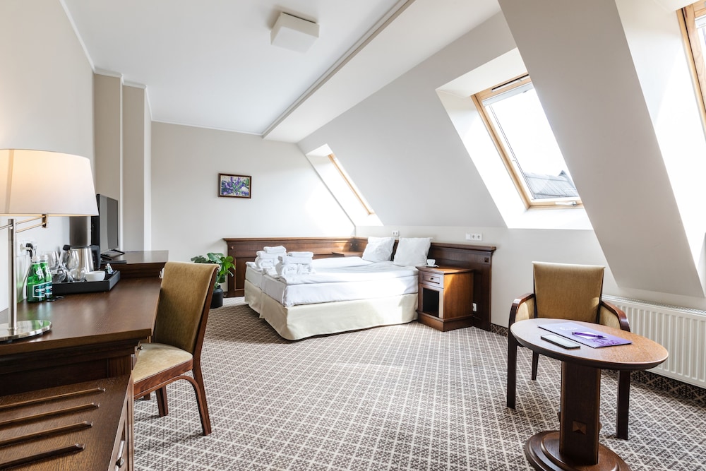 Double or Twin Room photo 3