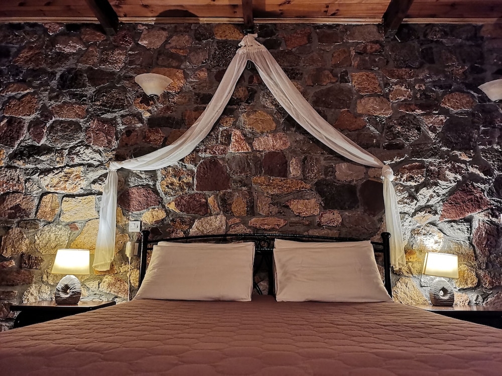Superior Triple Room, Garden View photo 1
