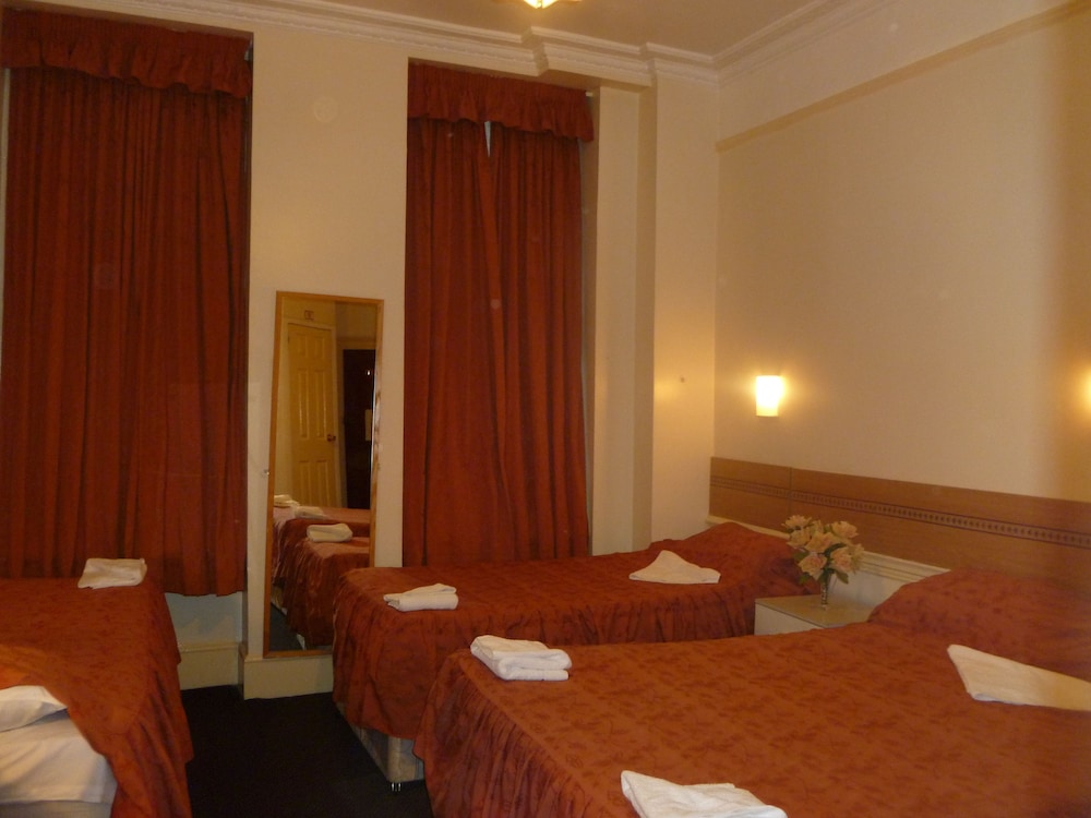Quadruple Room photo 1