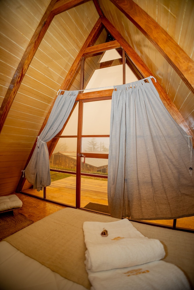 Standard Cabin, 1 Double Bed, Patio, Mountain View photo 2