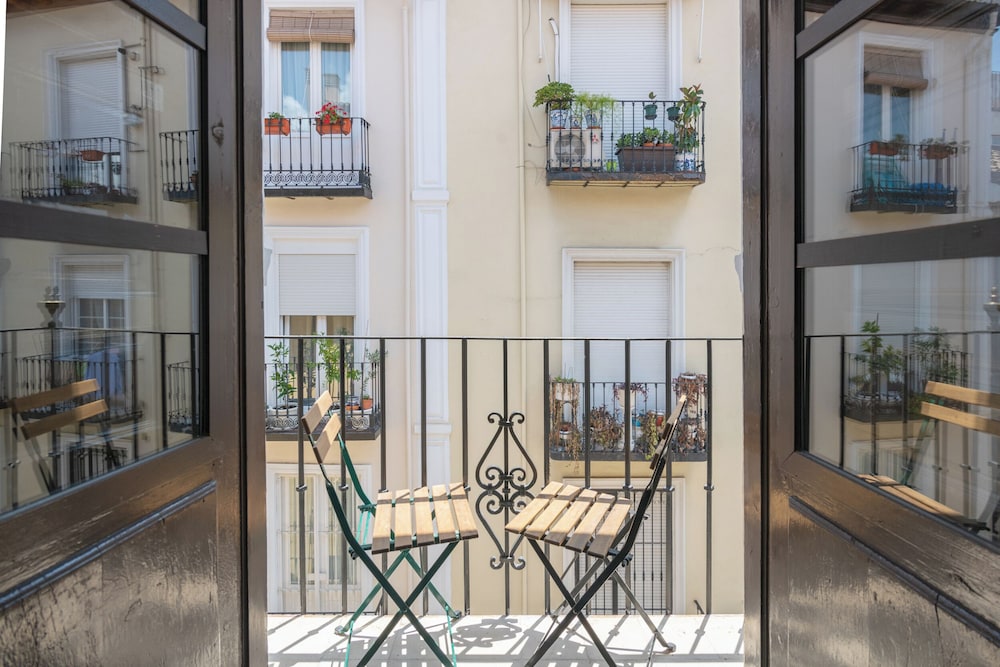 Superior Apartment, 2 Bedrooms, City View photo 3