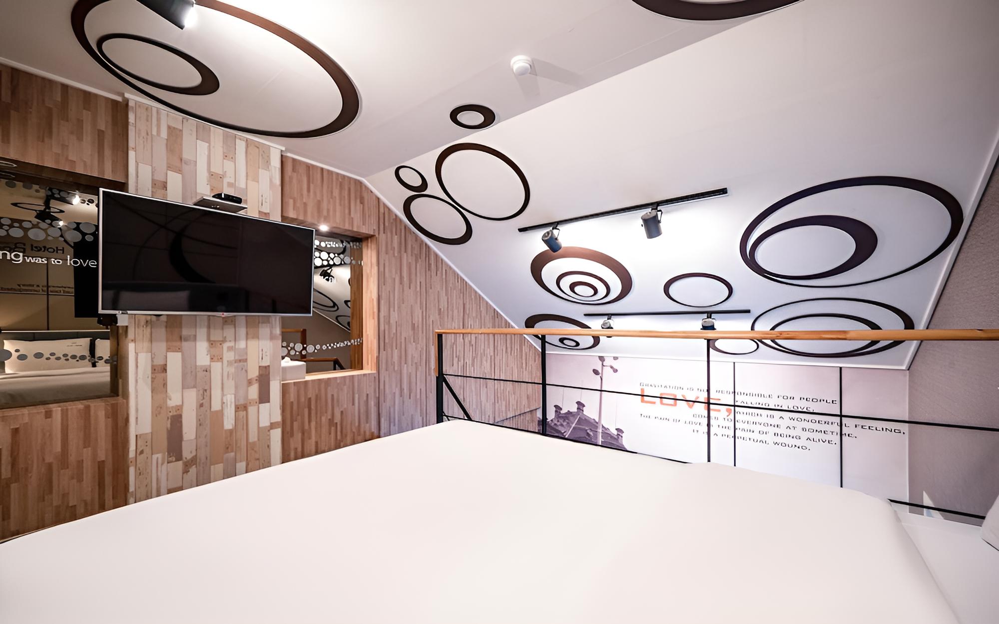 Room (Duplex Terrace Room (Netflix availabl) - Photo 4