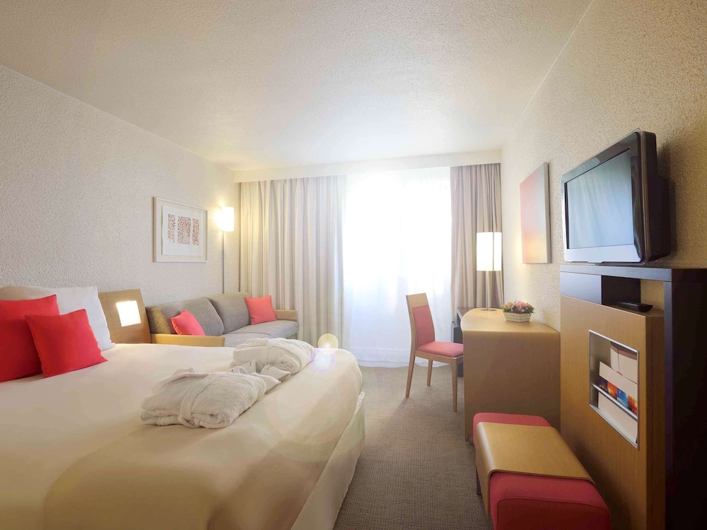 Executive Room, 1 Double Bed with Sofa bed - Photo 7