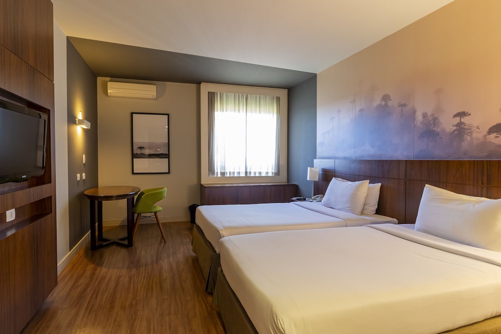 Executive Room, 2 Twin Beds - Photo 3