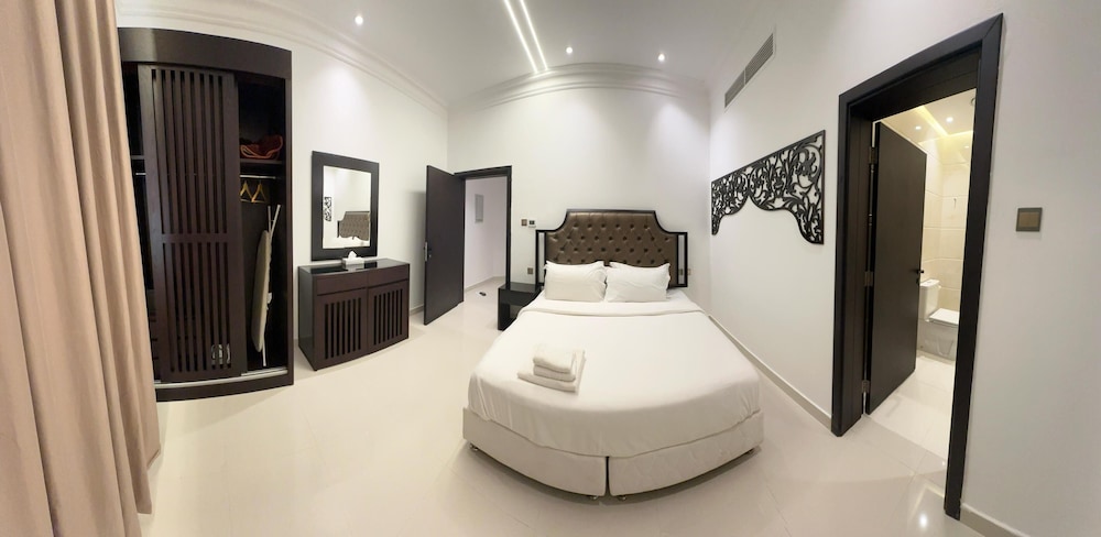 Junior Studio Suite
