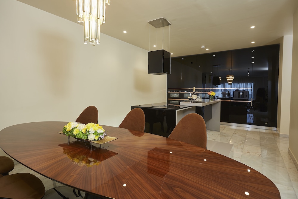 Penthouse Suite photo 3