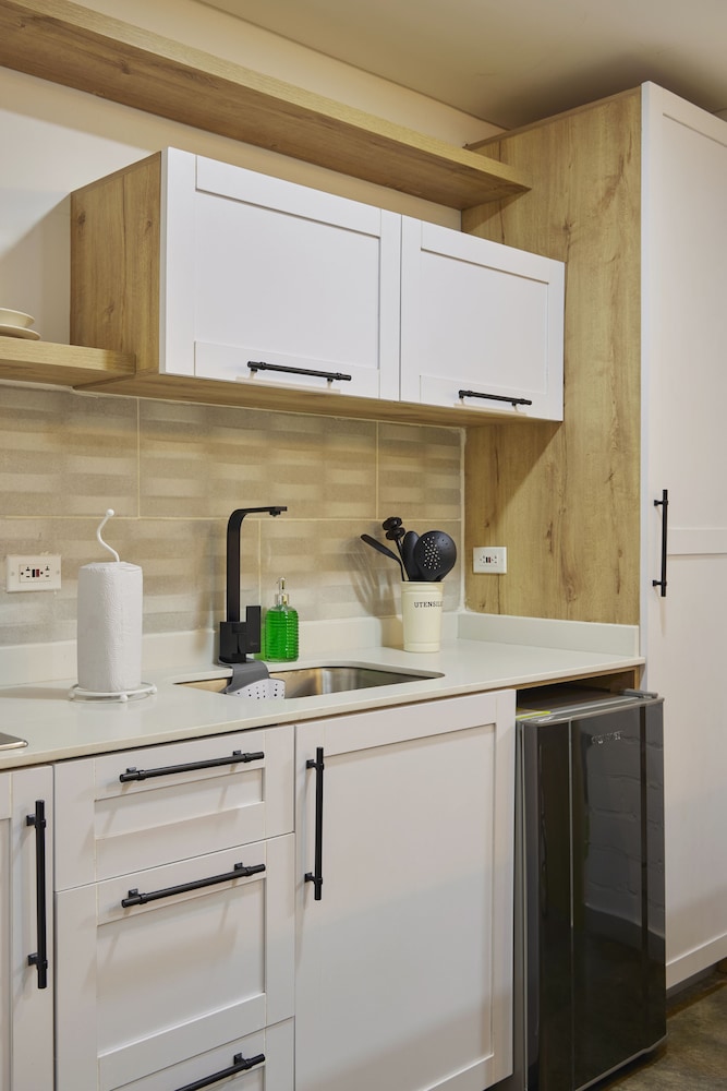 Standard Studio Suite photo 3