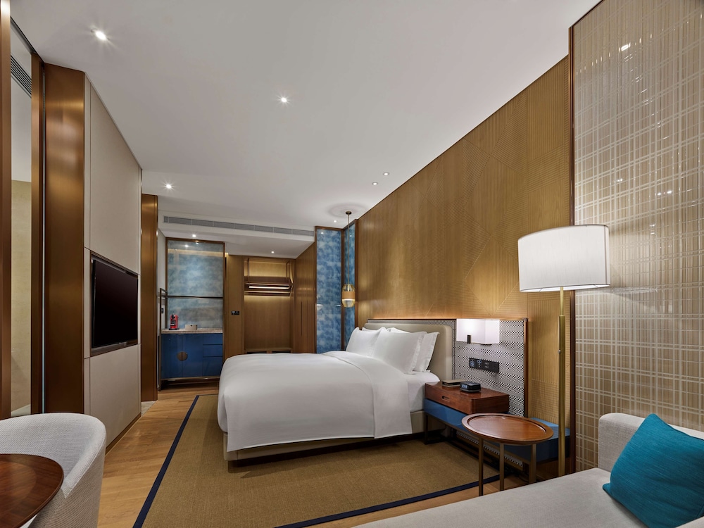 EXECUTIVE KING ROOM - Photo 2