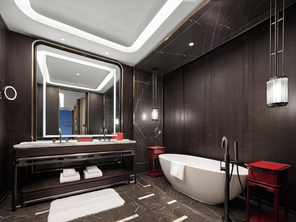Reserve Ocean View Suite photo 2