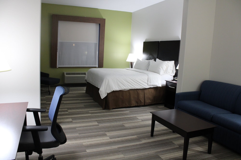 Standard Room, 1 King Bed with Sofa bed - Photo 1