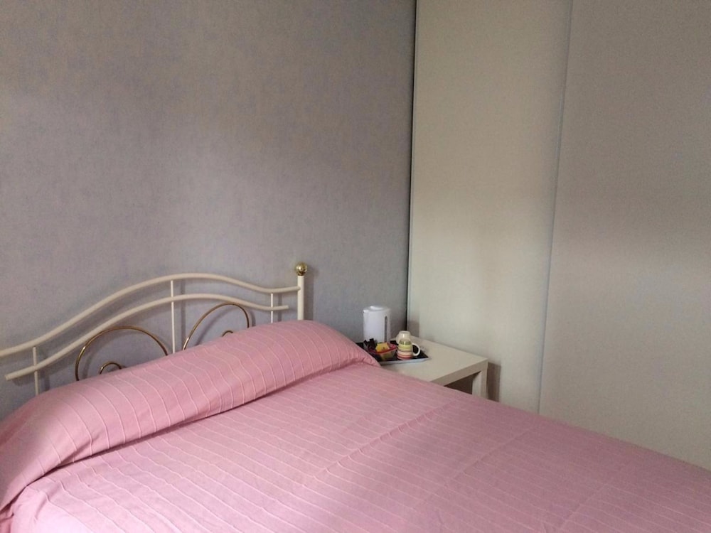 Basic Double Room photo 3