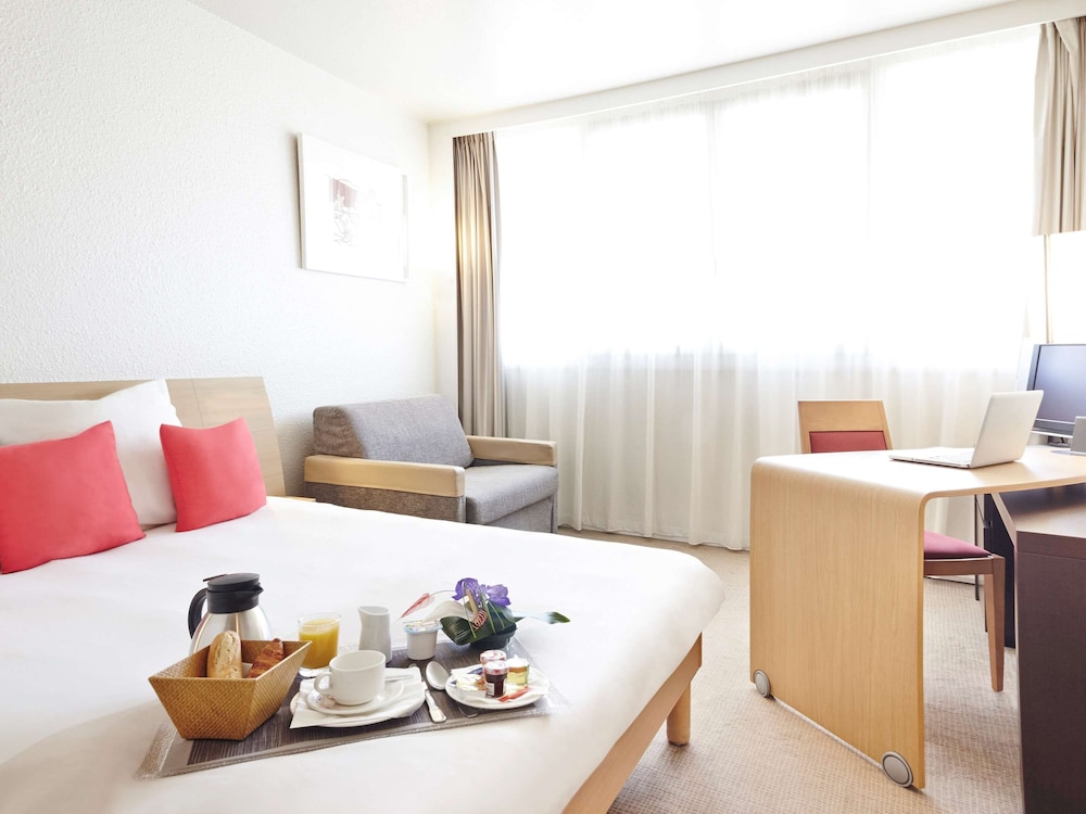Standard Room, Multiple Beds - Photo 2