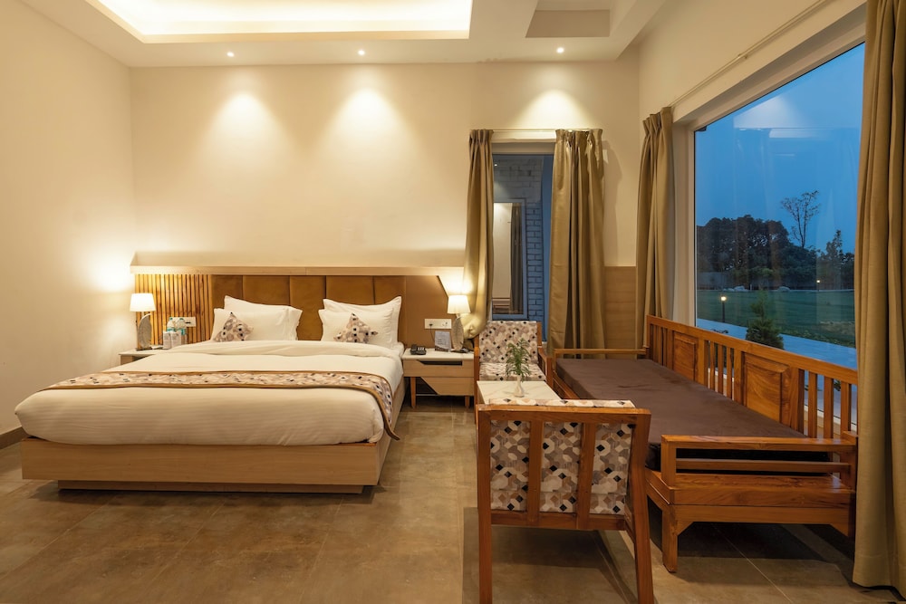 Superior Cottage, 1 King Bed with Sofa bed