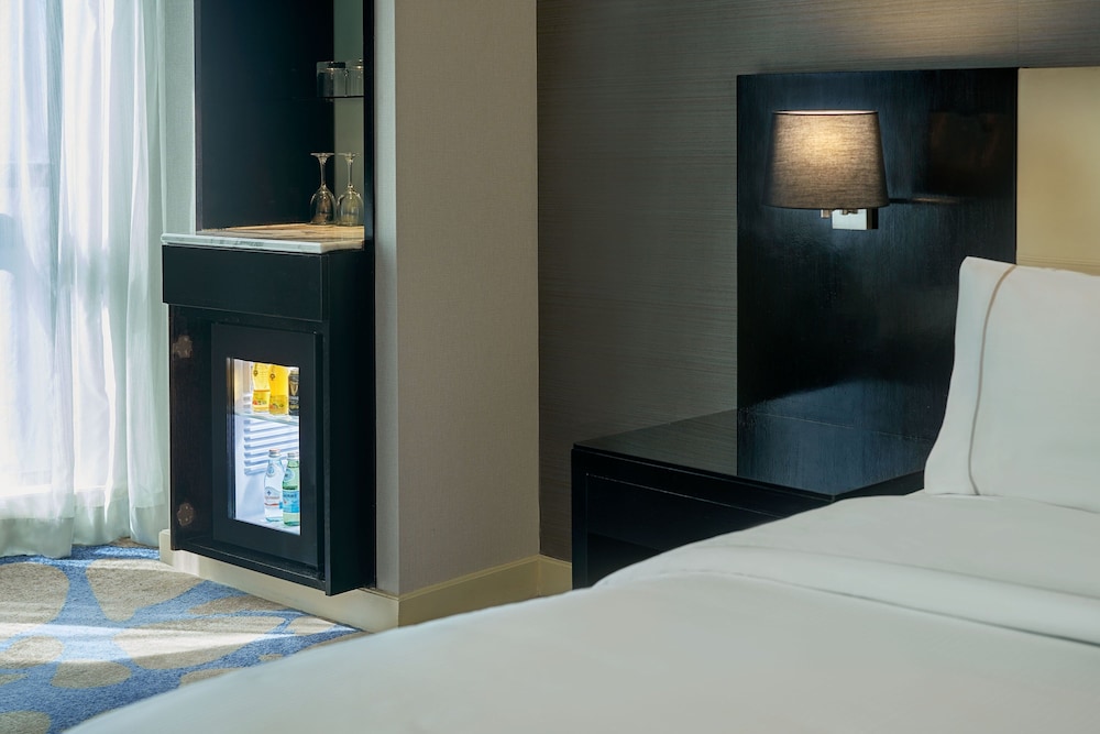 Club Room, 1 King Bed
