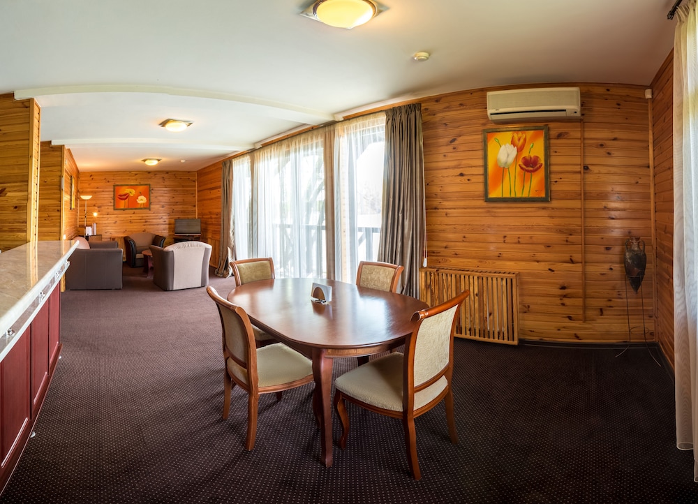 Economy Apartment, River View