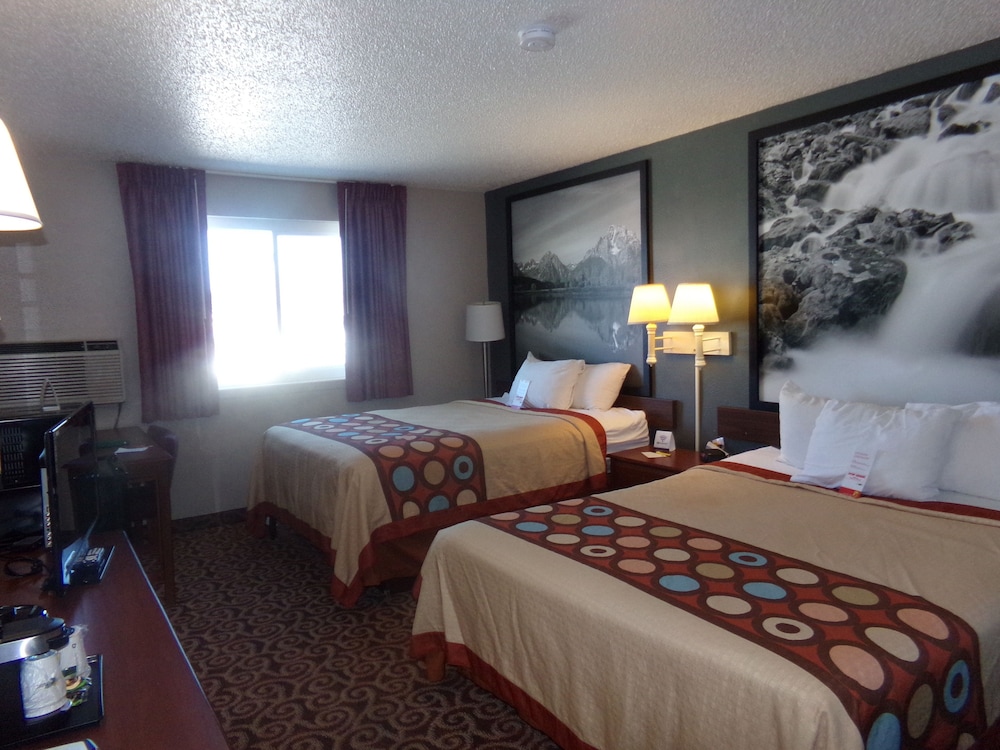 Room, Multiple Beds, Non Smoking photo 2