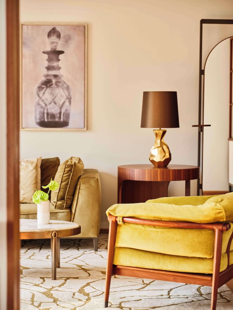 Suite, 1 King Bed (Park)