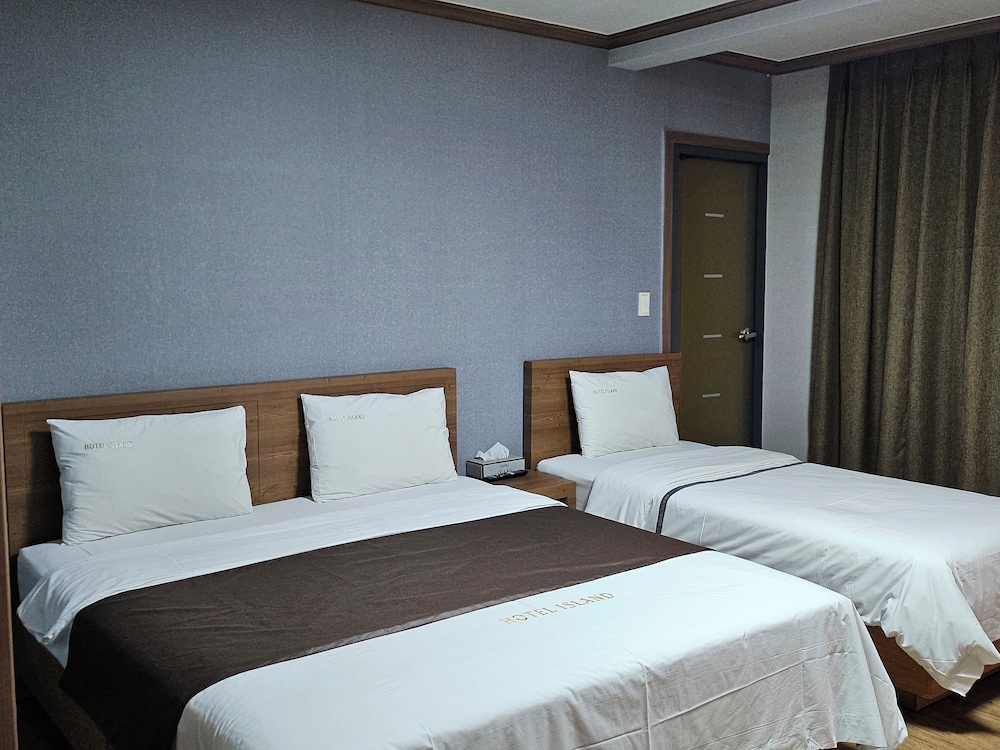 Deluxe Triple Room photo 1