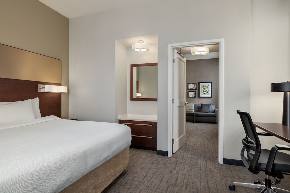 Suite, 1 Bedroom (Mobility Accessible, Roll-in Shower) photo 1