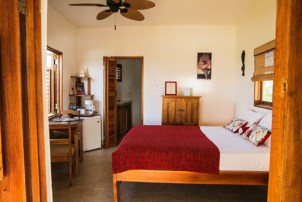 Double Room, 1 Queen Bed, Ocean View photo 2