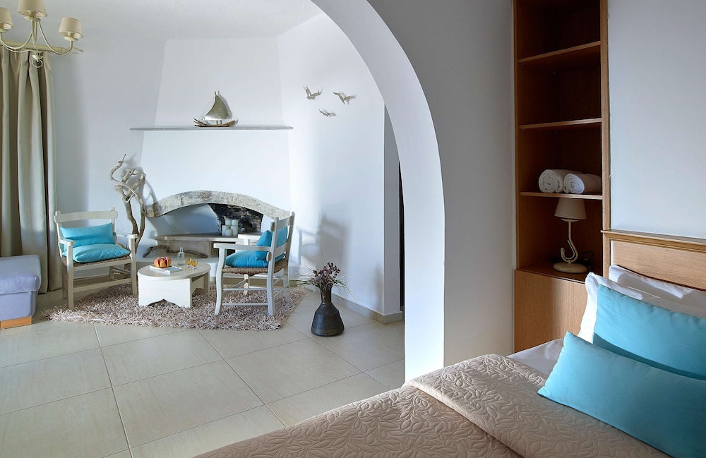 Suite, 2 Bedrooms - Photo 5