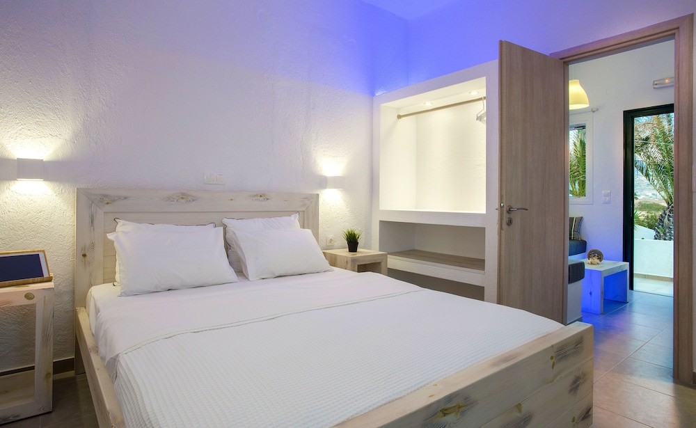 Panoramic Suite, 1 Queen Bed, Non Smoking, Sea View