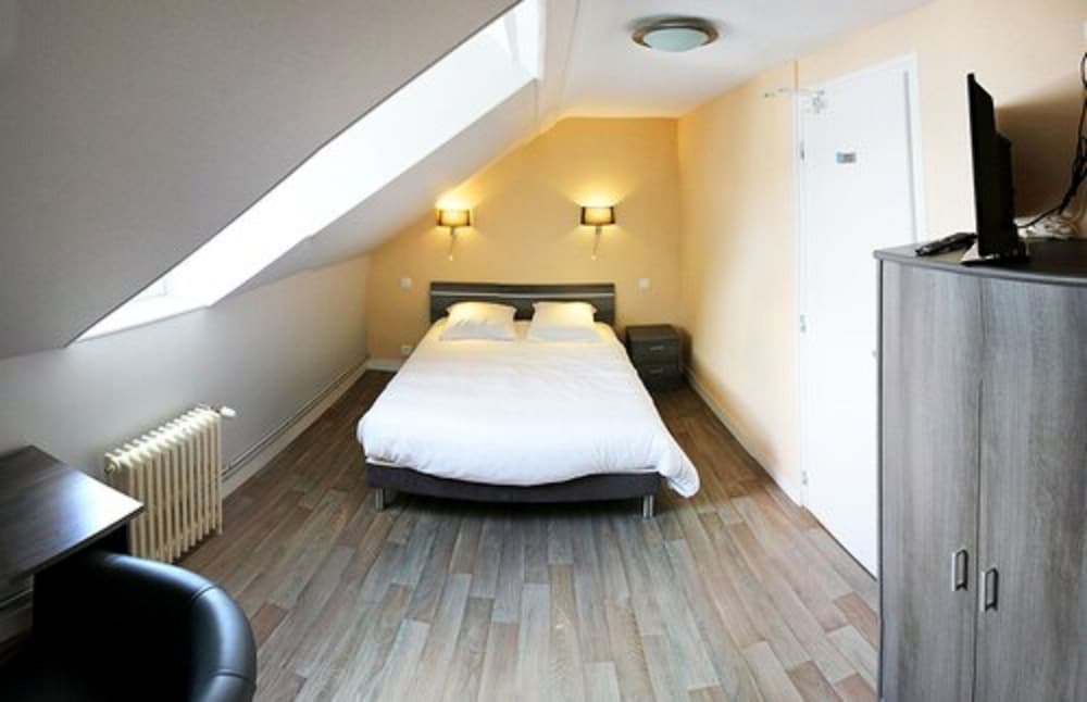 Double Room, Shared Bathroom photo 3