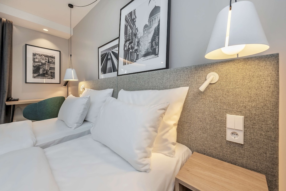 Standard Room - Photo 1