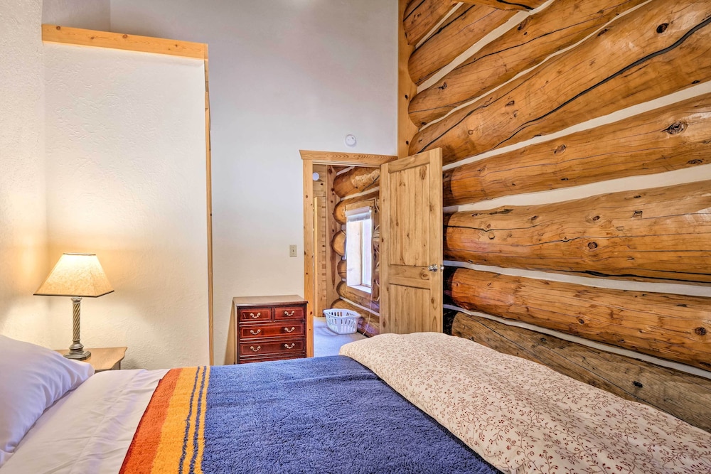 House (4 Bedrooms) photo 2