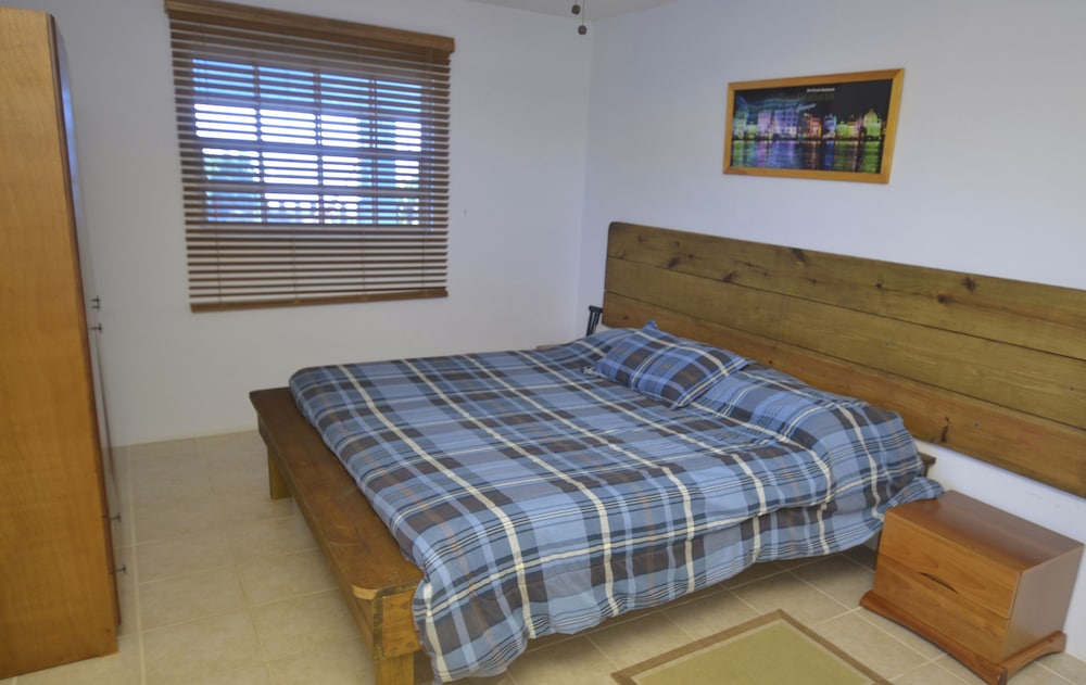 Classic Apartment, 2 Bedrooms photo 2