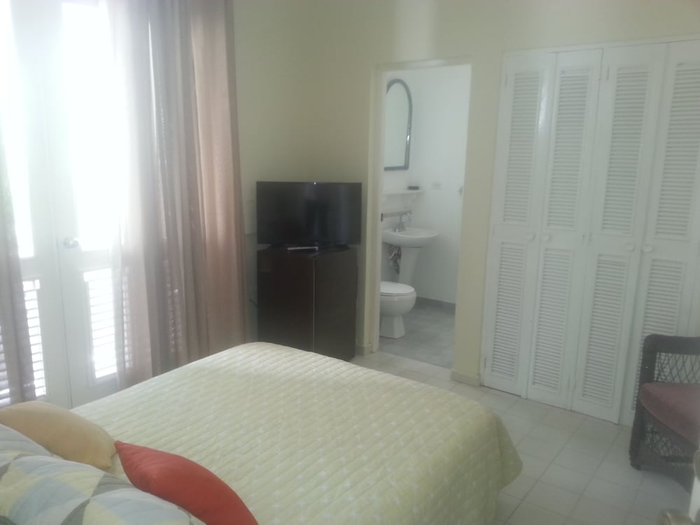 Classic Double or Twin Room, 1 Double Bed, Non Smoking (121, 421) photo 3