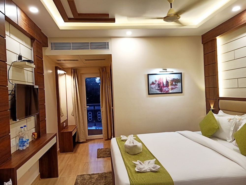 Deluxe Double Room photo 2