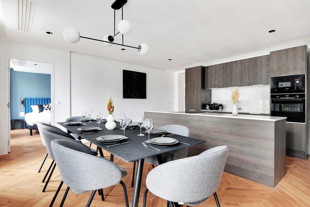 Executive Apartment photo 2