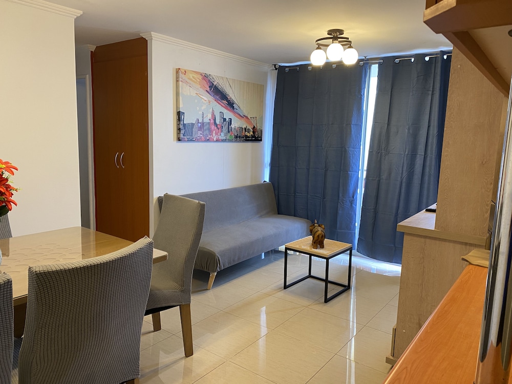 Traditional Apartment photo 2
